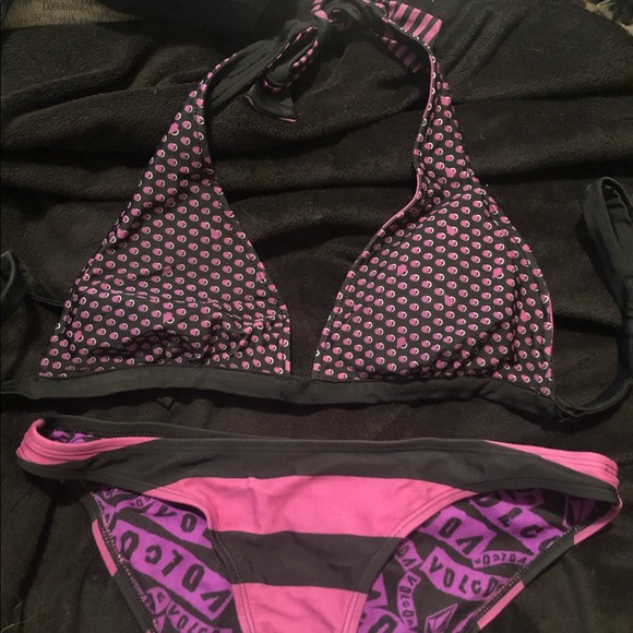Volcom bikini - Picture 2 of 2